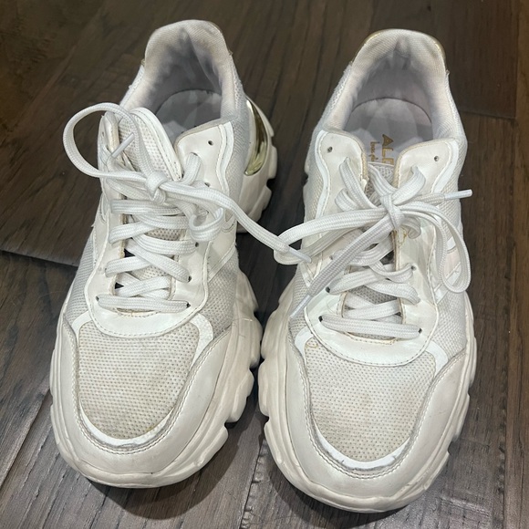 Aldo Chunky Sole Shoe - Picture 8 of 9